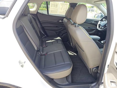 Used 2025 Chevrolet Trax ACTIV w/ Driver Confidence Package FWD image 12