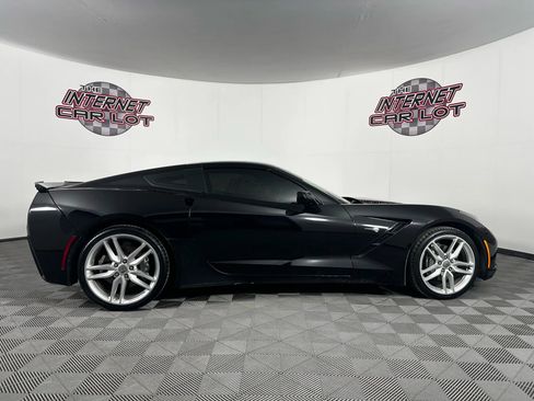 Used 2018 Chevrolet Corvette Stingray Coupe w/ Battery Protection Package image 8