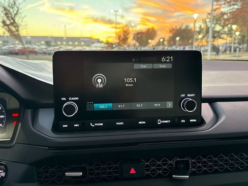 New 2025 Honda Accord SE image 15