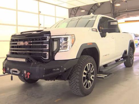 Used 2020 GMC Sierra 2500 AT4 w/ AT4 Premium Package AWD/4WD image 1