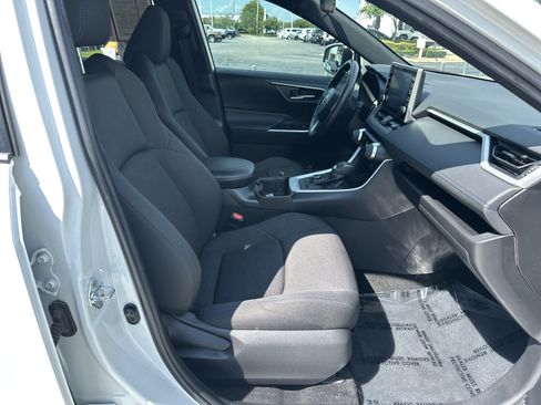 Used 2022 Toyota RAV4 SE w/ Convenience Package AWD/4WD image 33