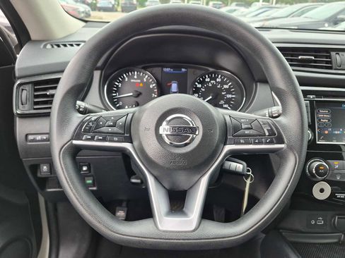 Used 2018 Nissan Rogue S AWD/4WD image 11
