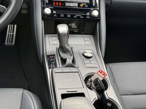 Used 2022 Lexus IS 350 F Sport image 19