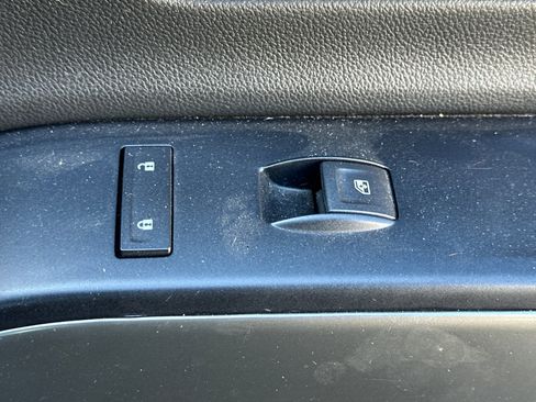 Used 2018 Chevrolet Silverado 1500 LT w/ LT Eassist Package image 21