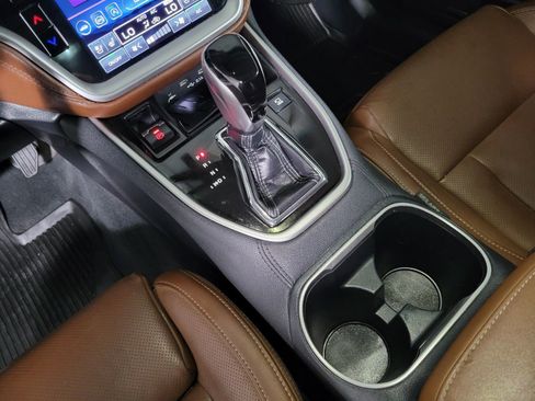 Used 2021 Subaru Outback Touring XT image 30