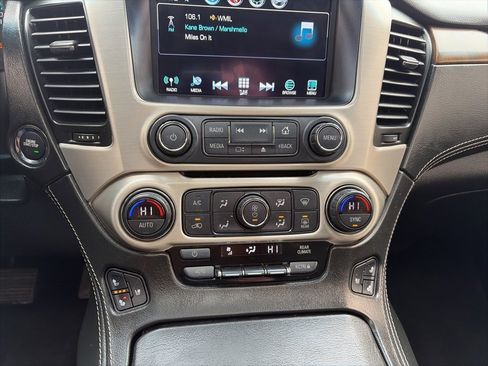 Used 2018 GMC Yukon Denali image 17