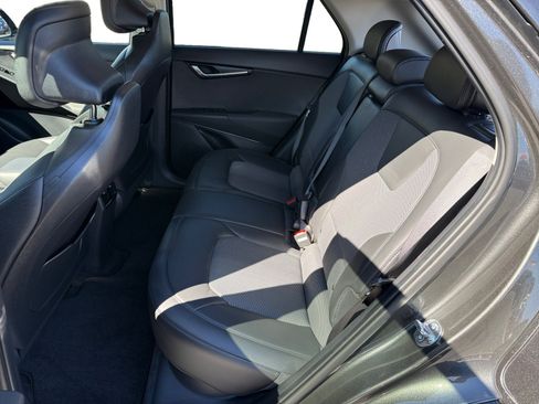 Used 2024 Kia Niro Wind w/ Wind Preserve Package FWD image 16