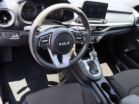 Used 2023 Kia Forte LXS FWD image 11