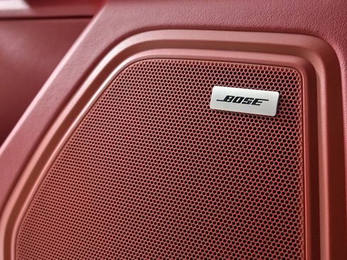 New 2026 Porsche Macan image 7