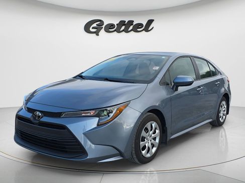 Used 2025 Toyota Corolla LE FWD image 1