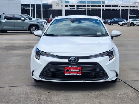 Certified 2026 Toyota Corolla LE FWD image 2