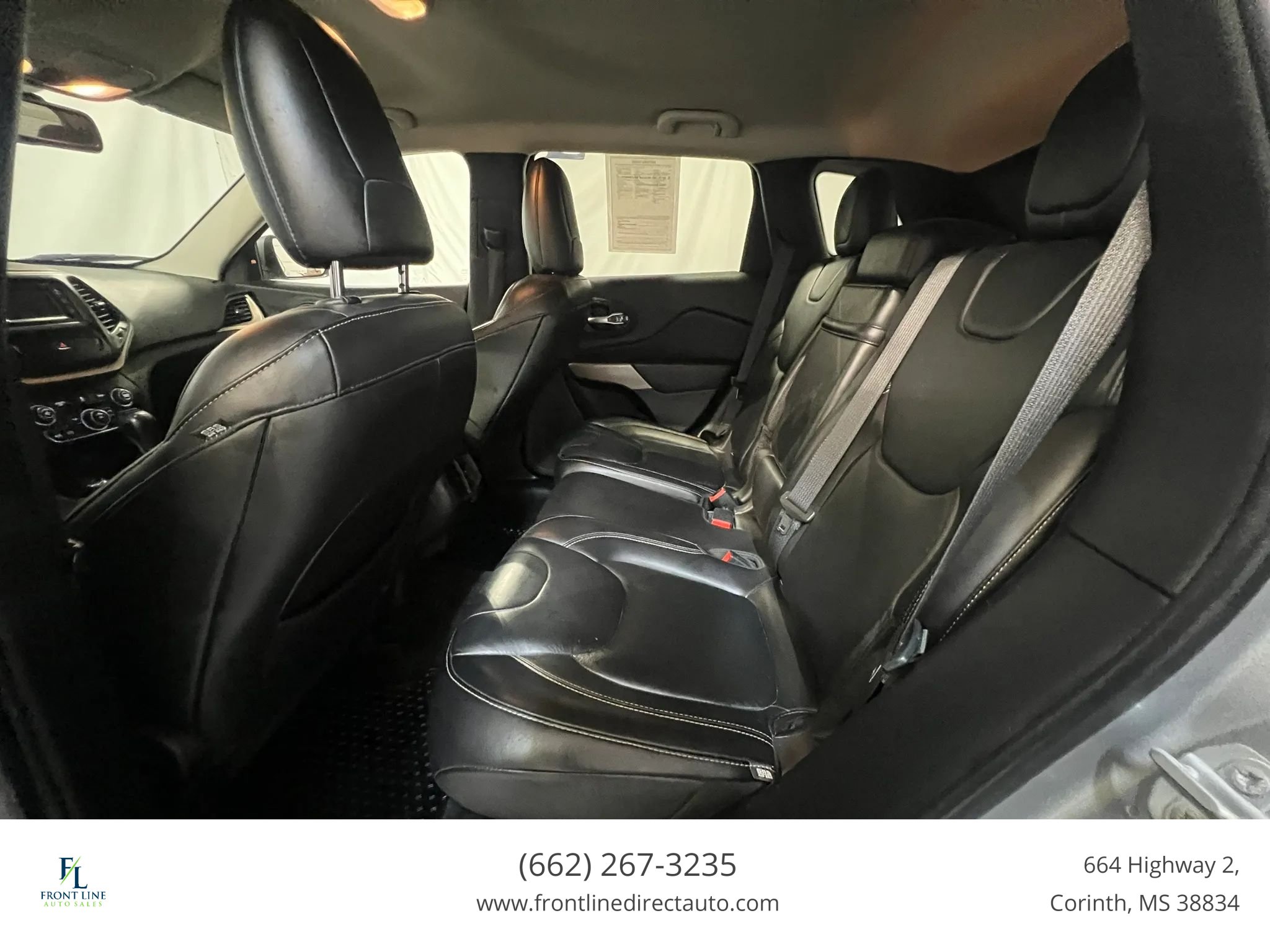 Used 2017 Jeep Cherokee Latitude w/ True North Edition AWD/4WD image 10