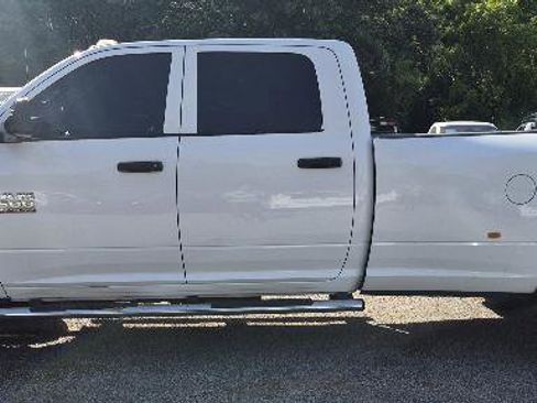 Used 2015 RAM 3500 Tradesman w/ Chrome Appearance Group AWD/4WD image 2