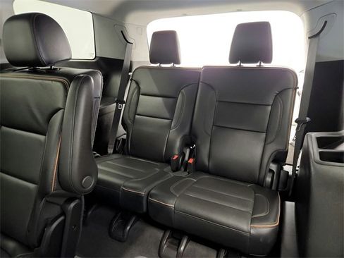 Used 2023 GMC Acadia AT4 w/ Technology Package image 31