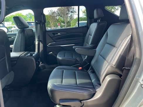 Used 2026 Chevrolet Traverse LT AWD/4WD image 12