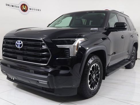 Used 2024 Toyota Sequoia Limited image 5