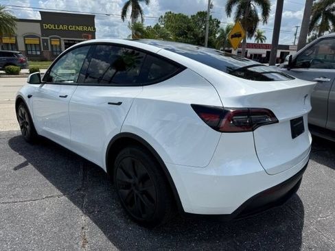 Used 2025 Tesla Model Y Long Range RWD image 6