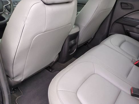 Used 2018 Chevrolet Colorado W/T w/ WT Convenience Package image 19