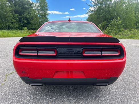 Used 2023 Dodge Challenger R/T RWD image 6