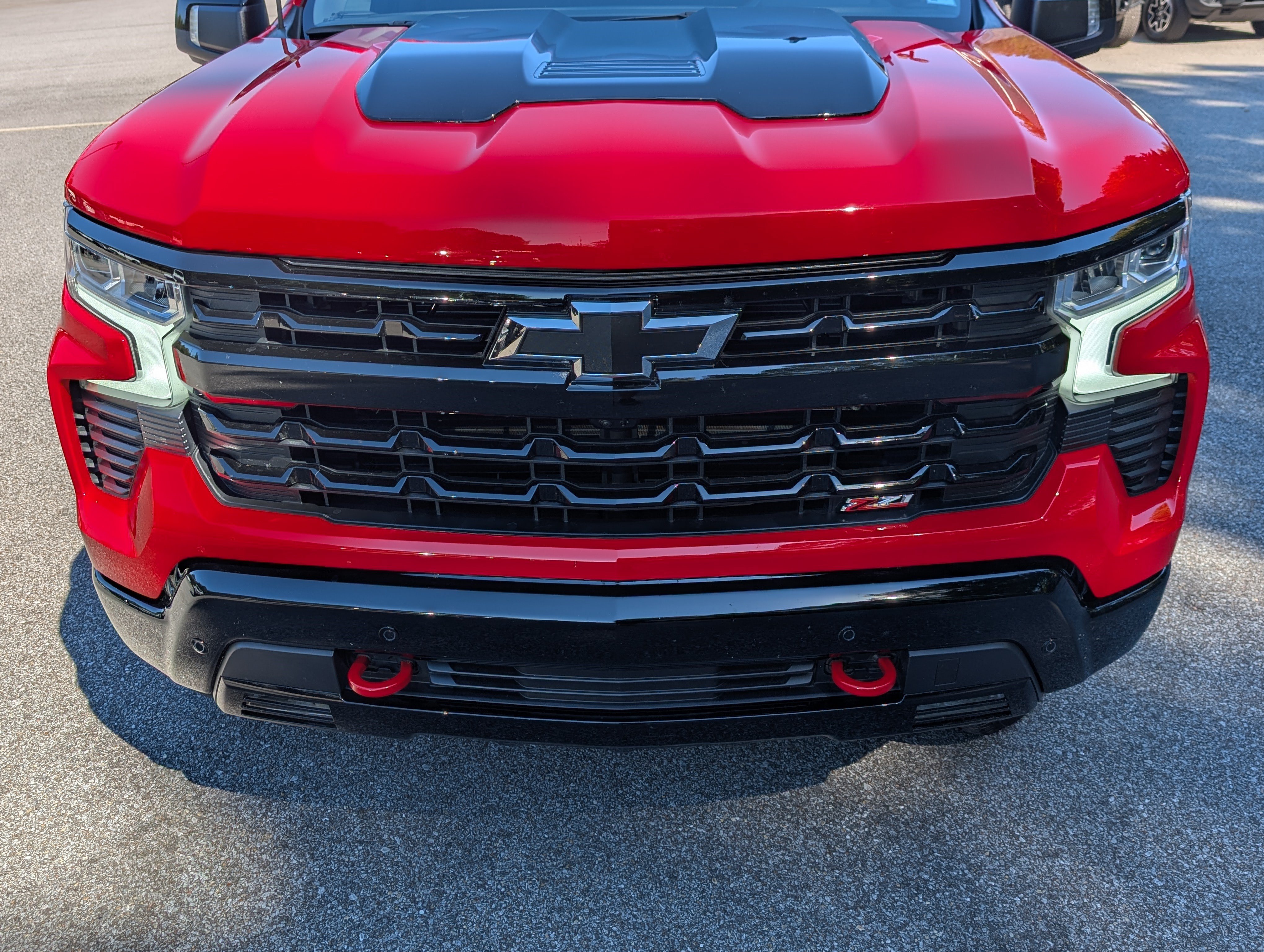 Used 2024 Chevrolet Silverado 1500 LT Trail Boss w/ LT Trail Boss Premium Package AWD/4WD image 12