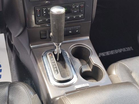 Used 2010 Ford Explorer Sport Trac Limited image 17