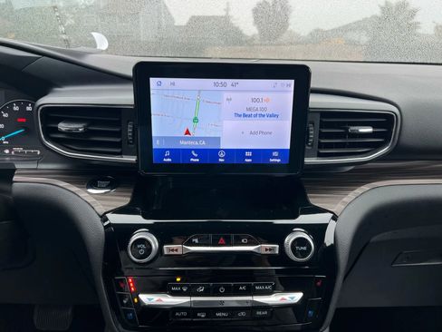 Used 2023 Ford Explorer Limited w/ Equipment Group 301A image 20