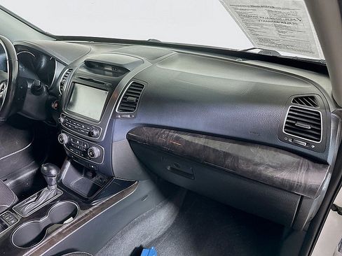 Used 2015 Kia Sorento SX image 30