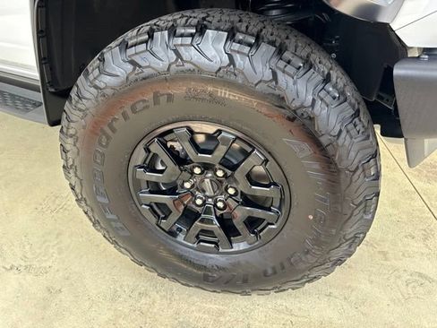 New 2025 Ford Bronco Raptor w/ Interior Carbon Fiber Pack AWD/4WD image 36