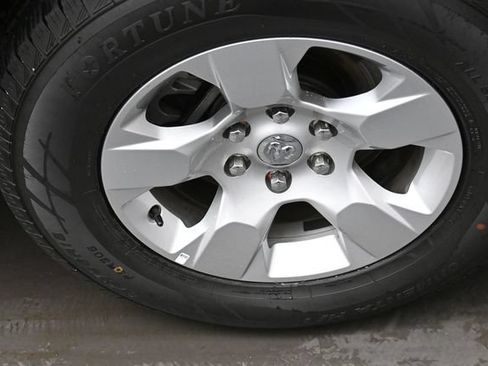 Used 2025 RAM 1500 Big Horn AWD/4WD image 31