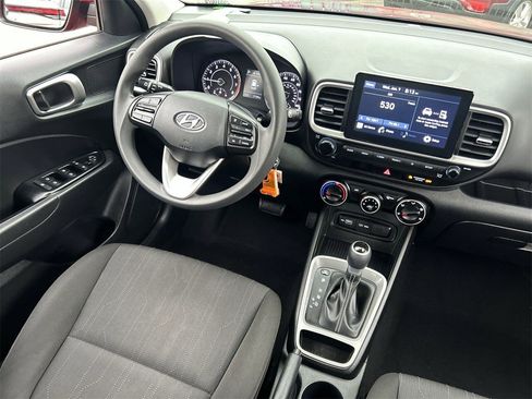 Used 2022 Hyundai Venue SE image 11
