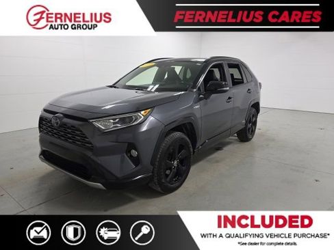 Used 2019 Toyota RAV4 XSE image 4