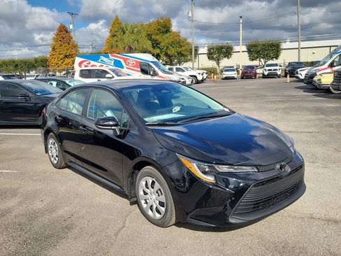 New 2026 Toyota Corolla LE image 2
