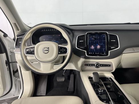 Used 2025 Volvo XC90 T8 Plus w/ Protection Package Premier image 14