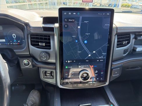 Used 2022 Ford Expedition Max Platinum image 10