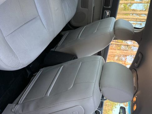 Used 2008 Lincoln MKZ image 23