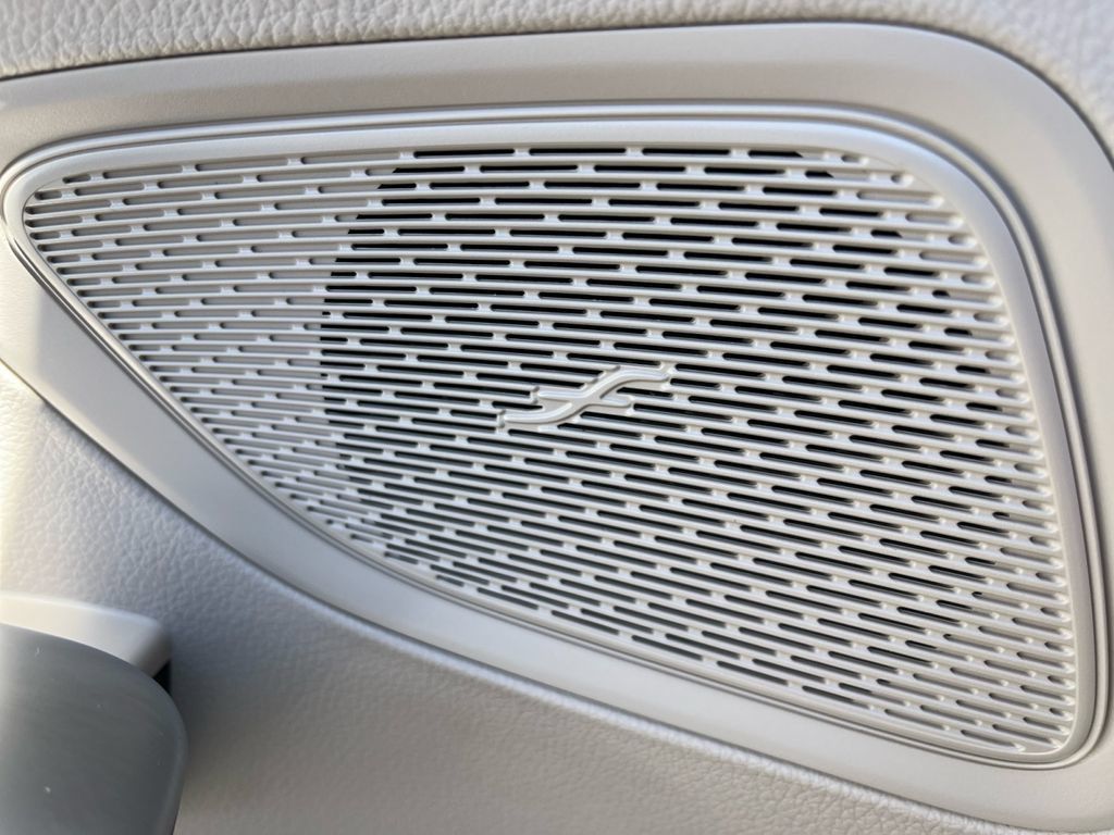 Certified 2023 Mercedes-Benz C 300 4MATIC Sedan image 19