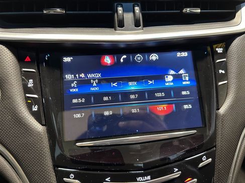 Used 2013 Cadillac XTS Premium image 36