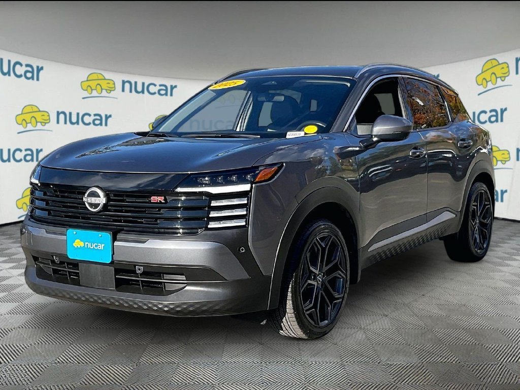 Used 2025 Nissan Kicks SR w/ SR Premium Package AWD/4WD image 3
