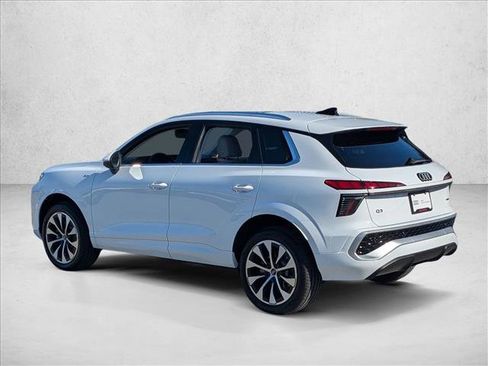 New 2026 Audi Q3 quattro 2.0T AWD/4WD image 7