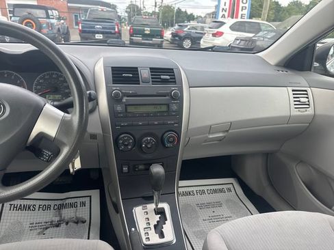 Used 2010 Toyota Corolla FWD image 17