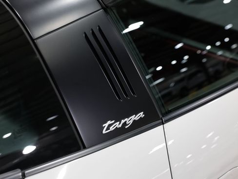 Used 2021 Porsche 911 Targa 4 image 18