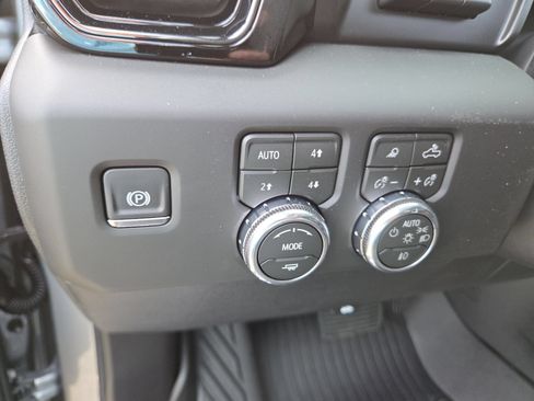 New 2026 GMC Sierra 1500 AT4 w/ AT4 Premium Package AWD/4WD image 6