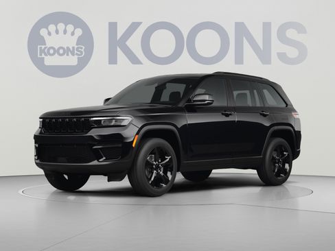 Used 2023 Jeep Grand Cherokee Altitude AWD/4WD image 1