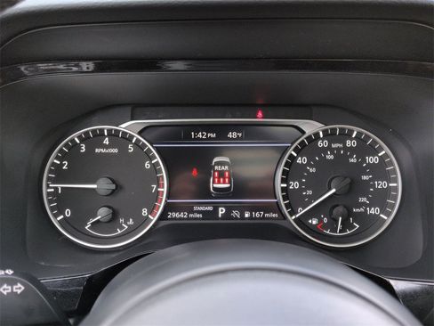 Used 2024 Nissan Pathfinder SV w/ SV Premium Package image 10