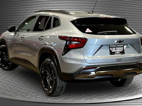 Certified 2025 Chevrolet Trax ACTIV w/ Sunroof Package FWD image 4