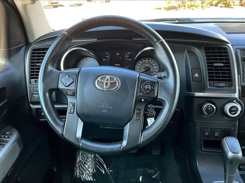 Used 2019 Toyota Sequoia TRD Sport image 5