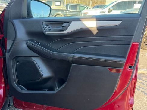 Used 2022 Ford Escape SE w/ Convenience Package image 15