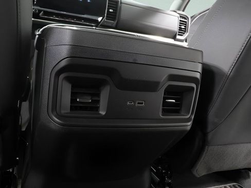 Used 2023 Chevrolet Silverado 1500 RST image 22