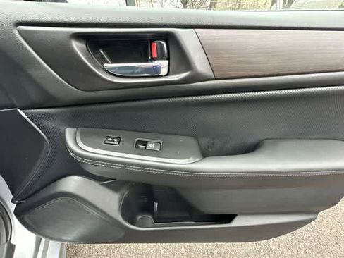 Used 2017 Subaru Legacy 2.5i Limited image 20