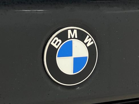 Used 2018 BMW M550i xDrive AWD/4WD image 40